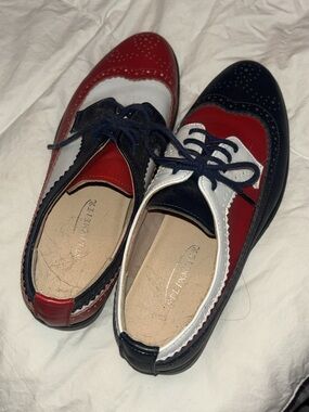 Tri-Color Women's Wingtip Loafers - Red Navy White